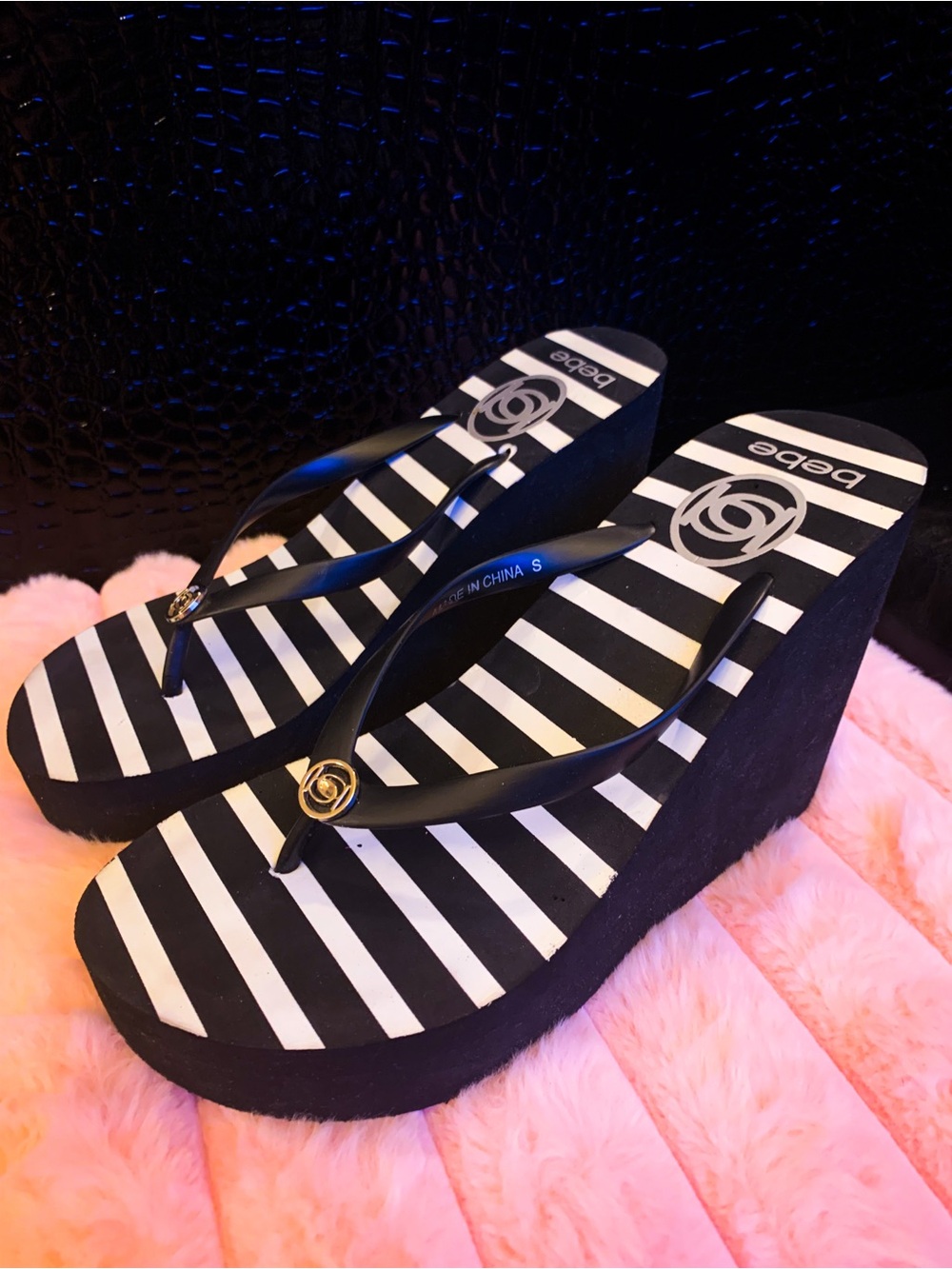 BEBE Black & White Striped Wedge Flip-Flops with Silver Accent, BRAND NEW